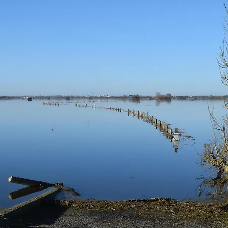 Du Creulet مكان تخييم